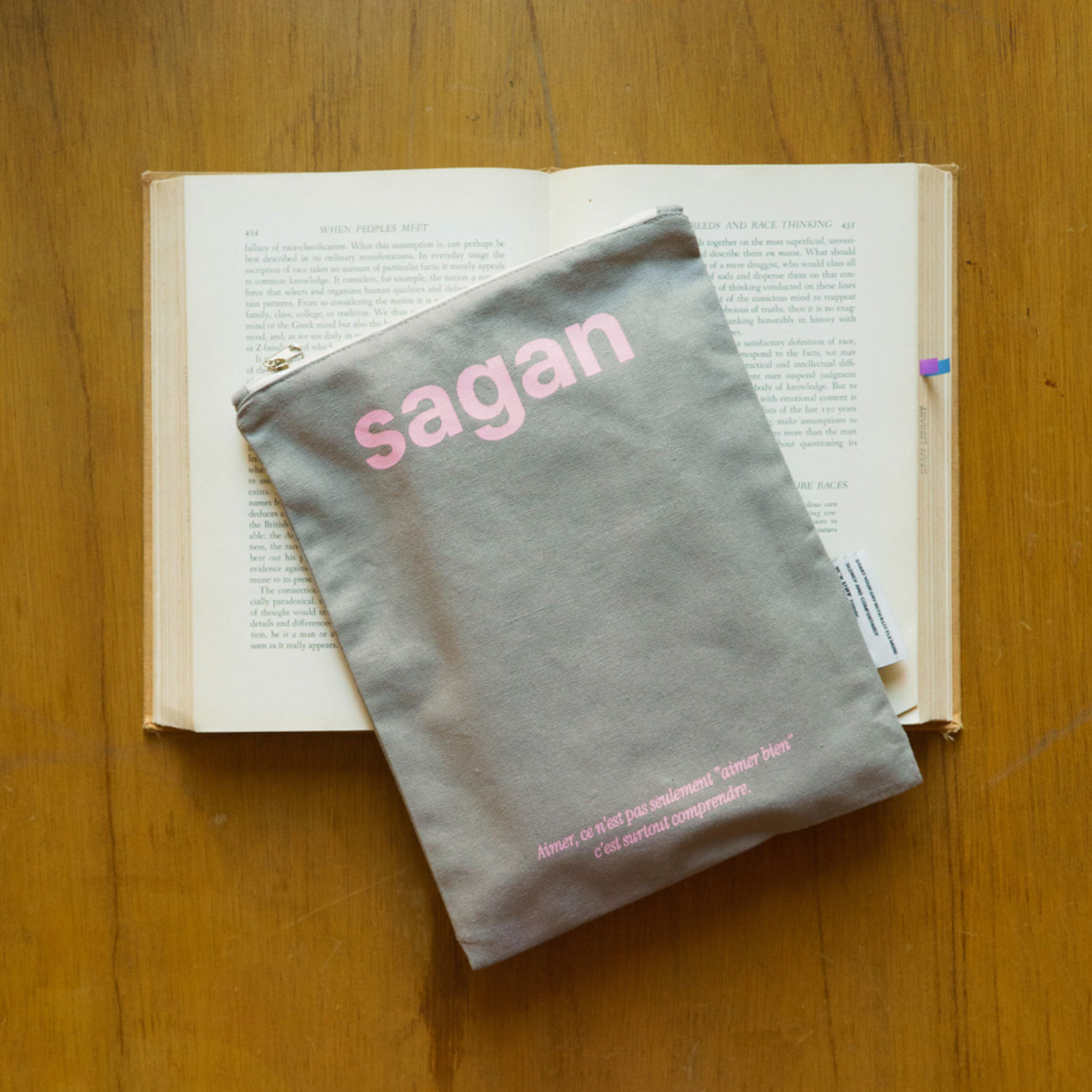 |LUFF| Book Pouch - SAGAN