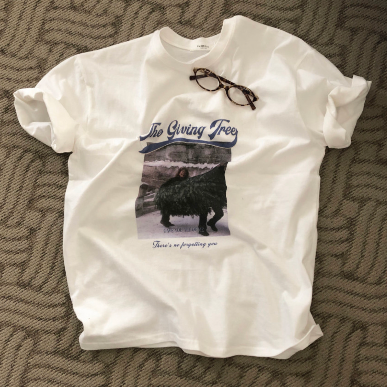 |DUNGEUREON| Tree Napping T-shirt