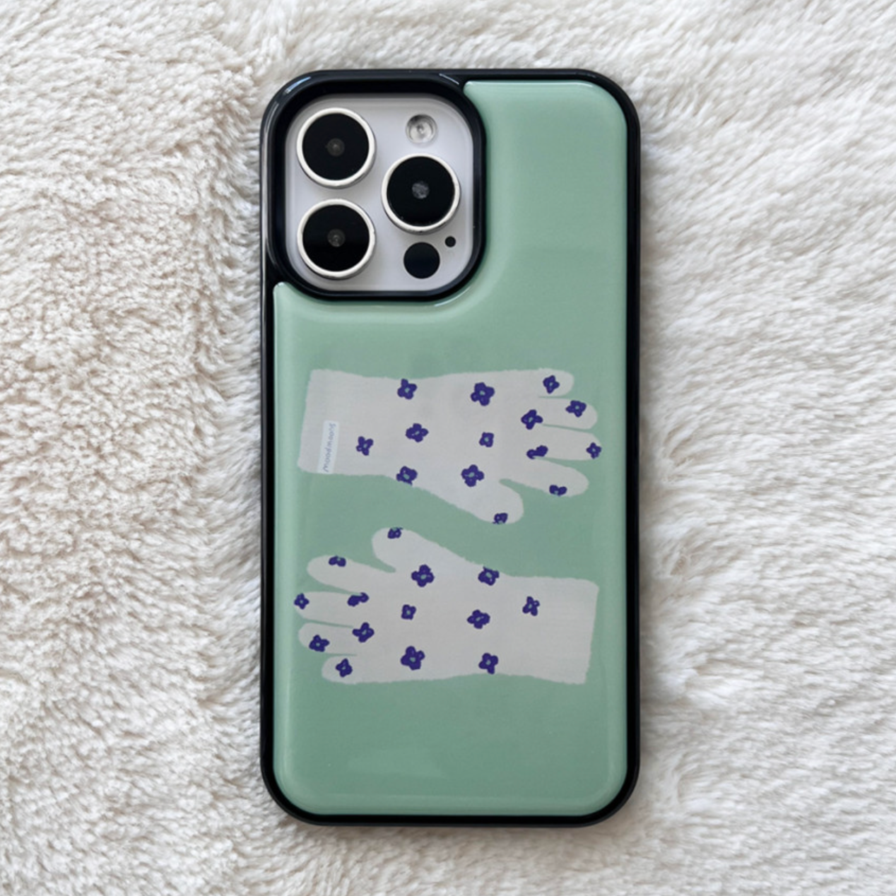 |moodmoons| Flower Gloves Epoxy Phone Case