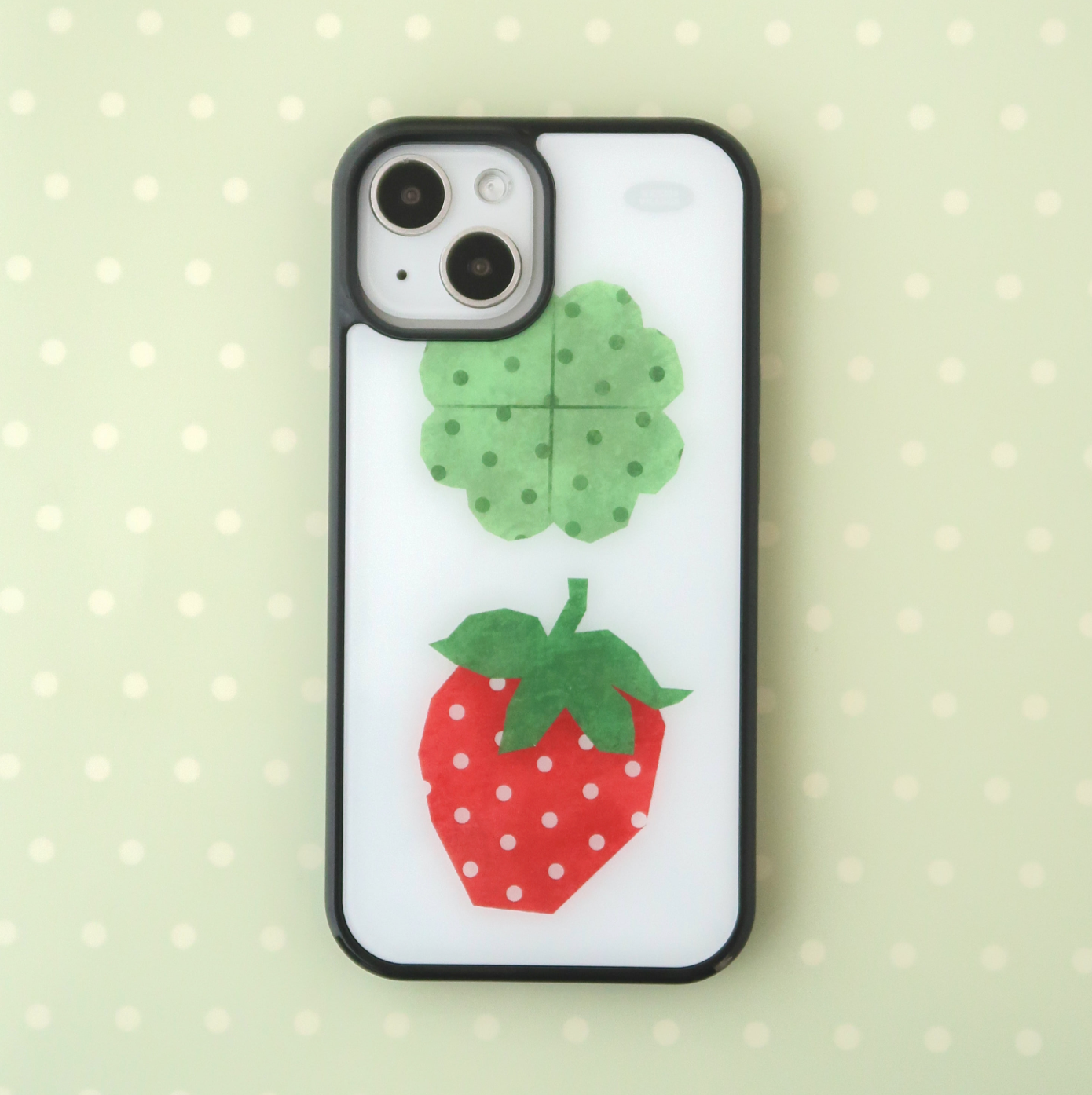 |KEZIM VILLAGE| BIG STRAWBERRY & CLOVER Glass Bumper Case