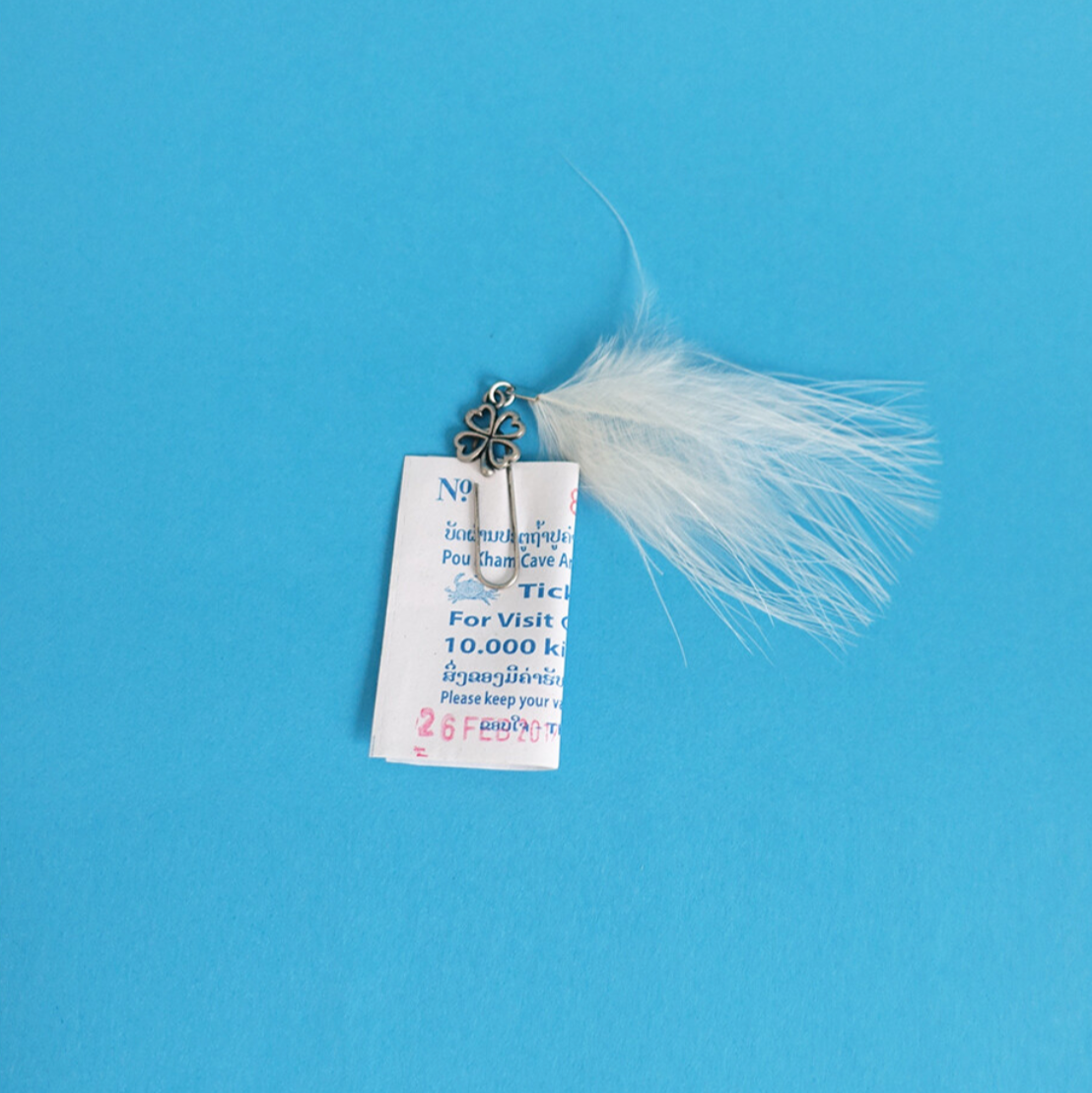 |dpablo| Clover Book Clip