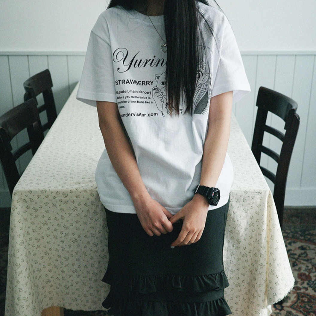 |WONDERVISITOR| YURINA pfp T-shirt (White)