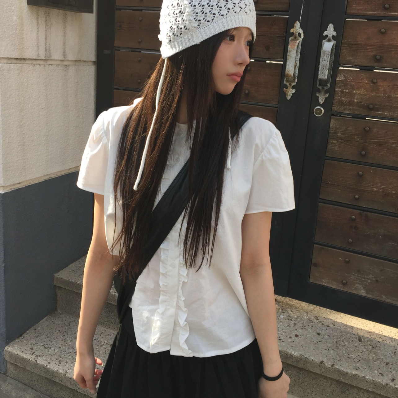 |MODIMOOD| Kyoto Frill Short Sleeved Blouse