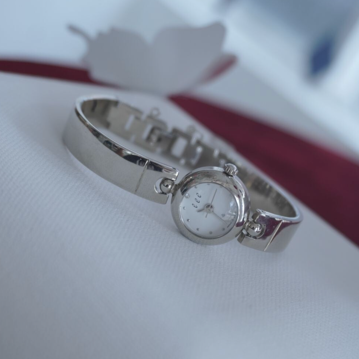 |eee space| CLOVA WATCH