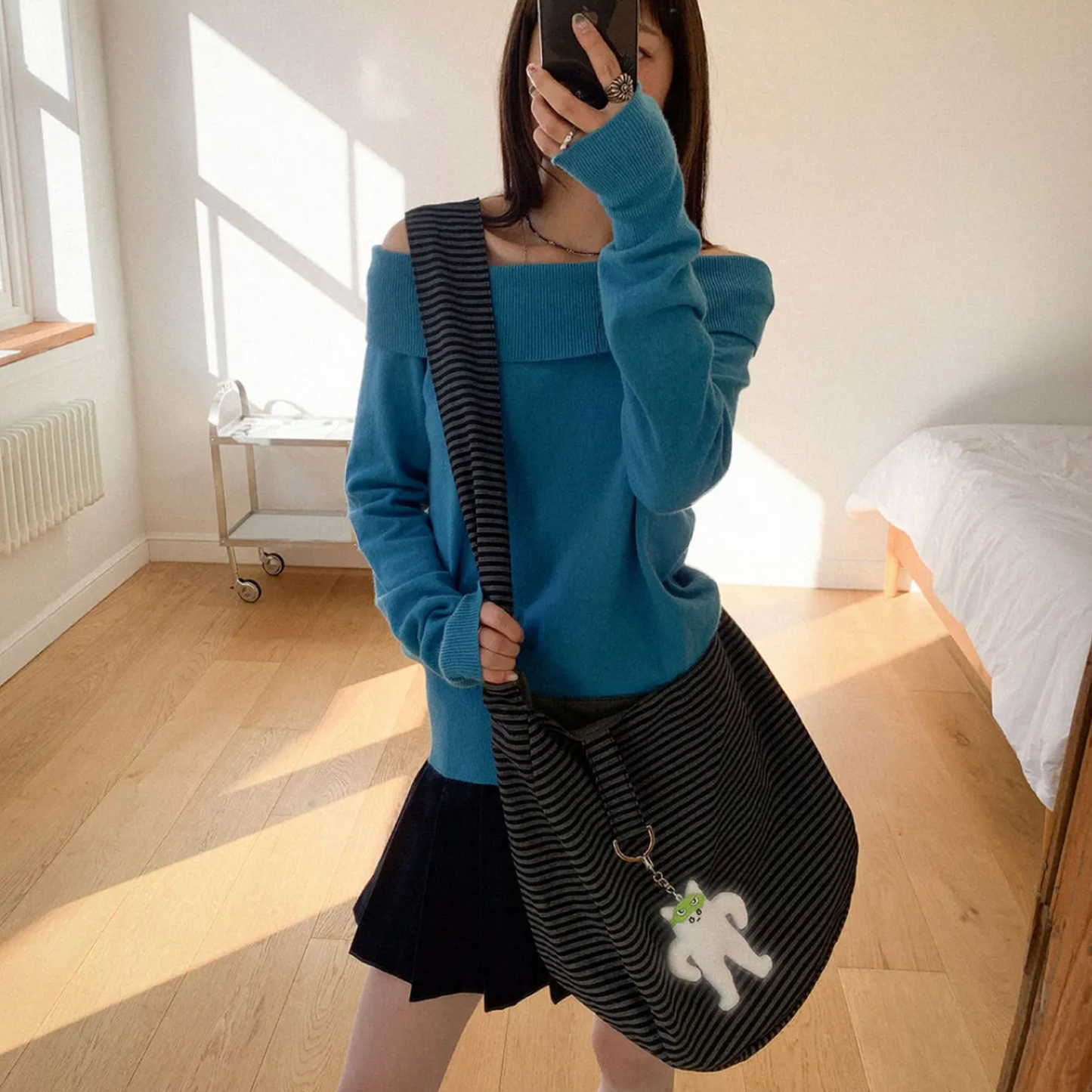 |ITZAVIBE| REVERSIBLE STRIPE BAG