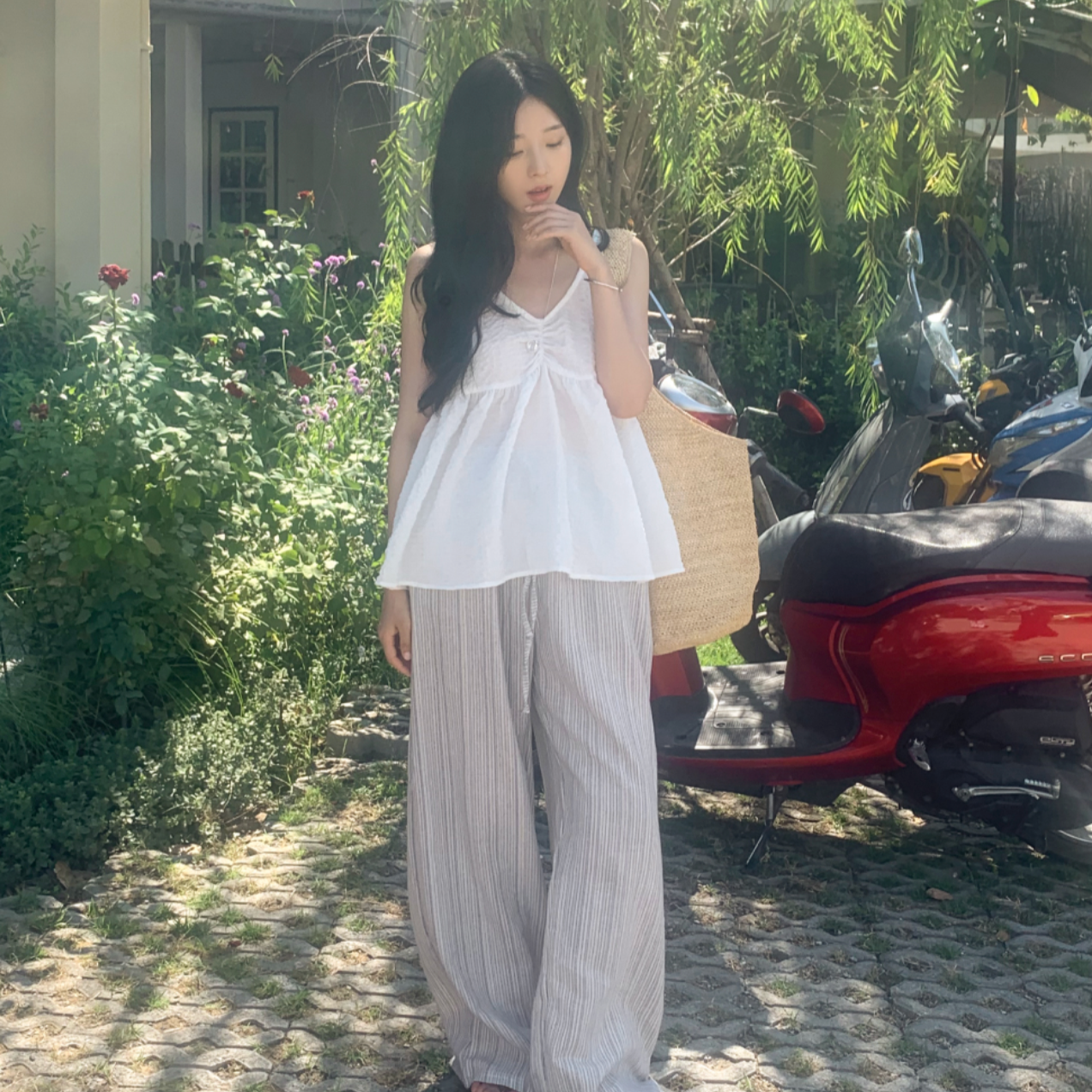 |98°C| |NEAH| Forming Embossed Bustier Blouse