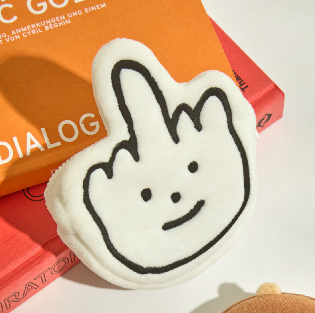 |JOGUMAN STORE| Throw Away Finger Flat Pouch