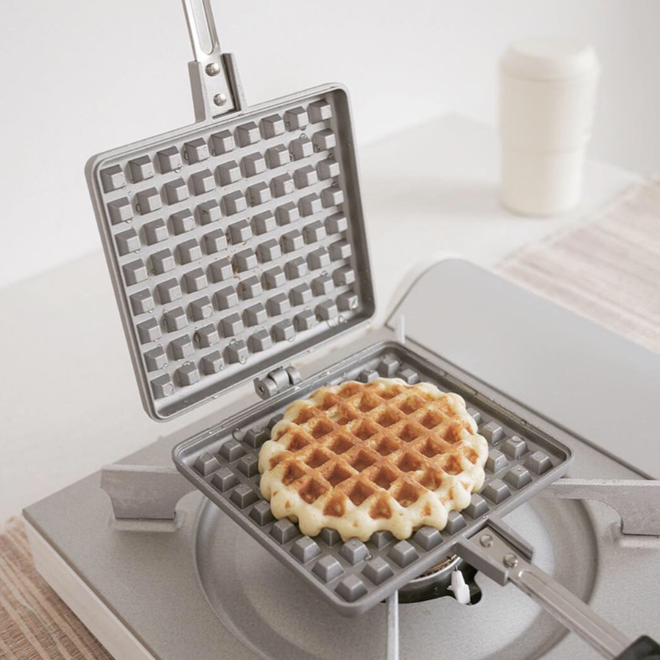 |Bracket Table| Waffle Maker (made in Japan)