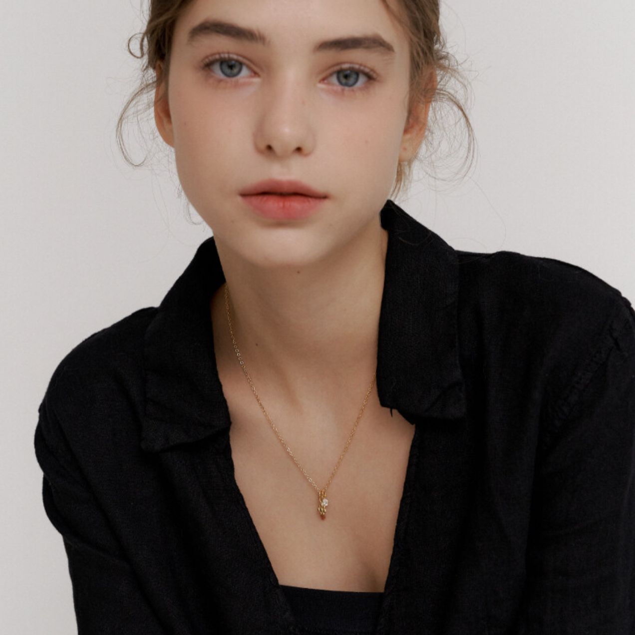 |DEEPBROW| Petit Angel Flower Necklace (Silver 925)