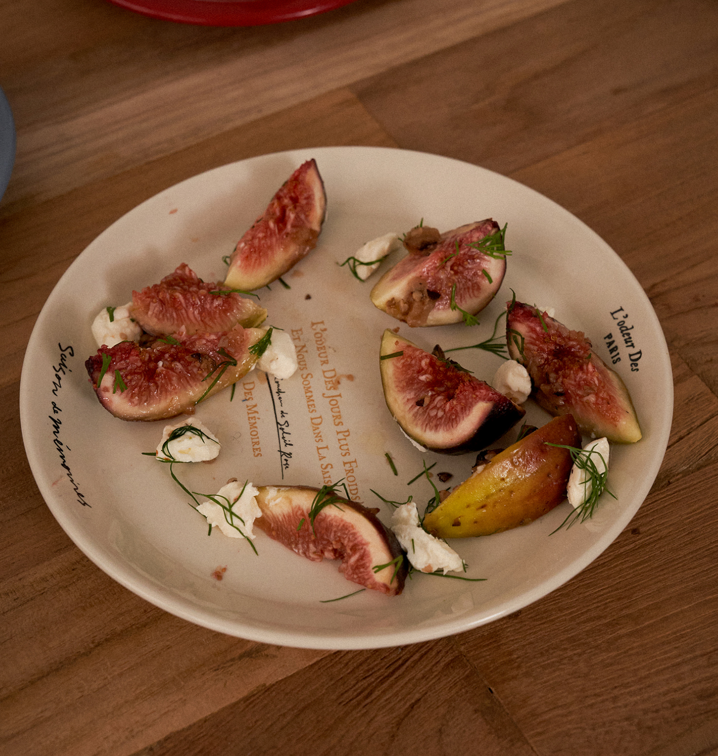 |HOTEL PARIS CHILL| La Saison Plate (Dijon on Linen)