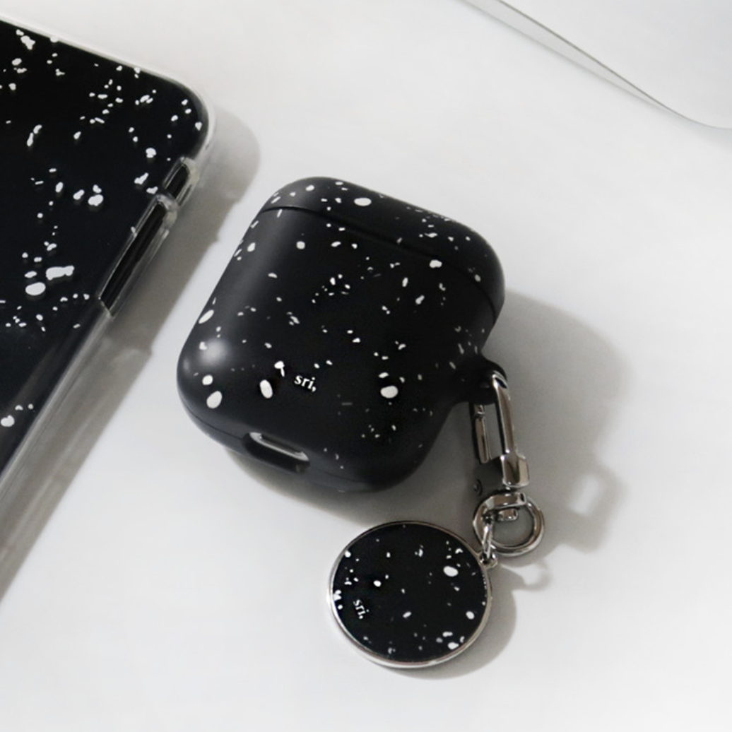 ｜sri,｜ Soft Dot Airpods Case