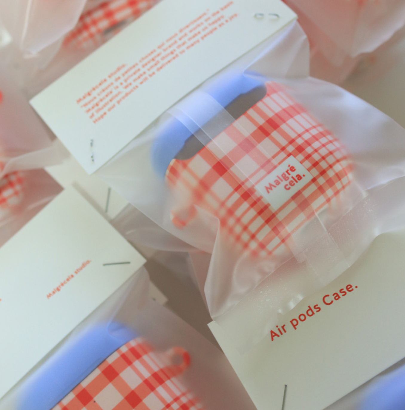 ｜Malgrecela｜ Redblue Airpods Case