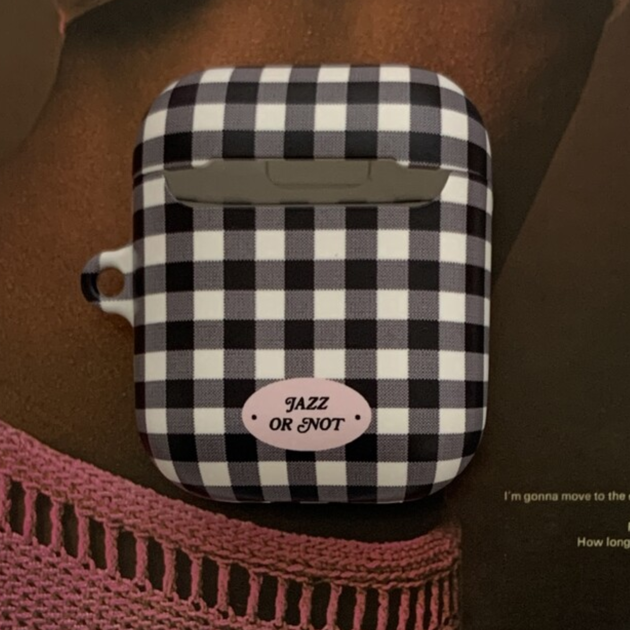 ｜JAZZ OR NOT｜ Vintage Gingham-Black Airpods Case