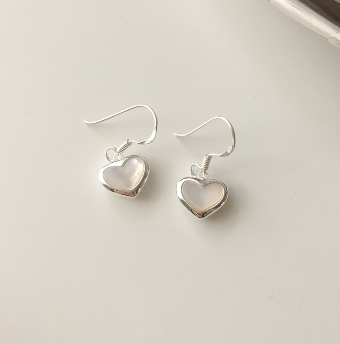 ｜moat｜ Shell Heart Earring (silver925)