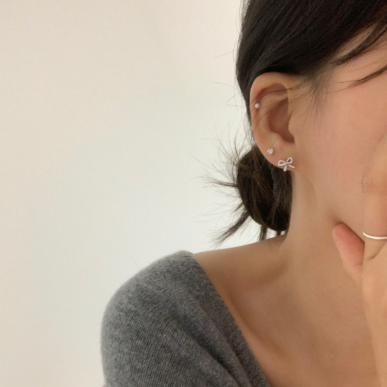 ｜DUNGEUREON｜ Ribbon Silver Piercing