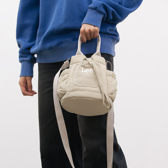 ｜LEE｜ Logo Bucket Bag (2Colour)