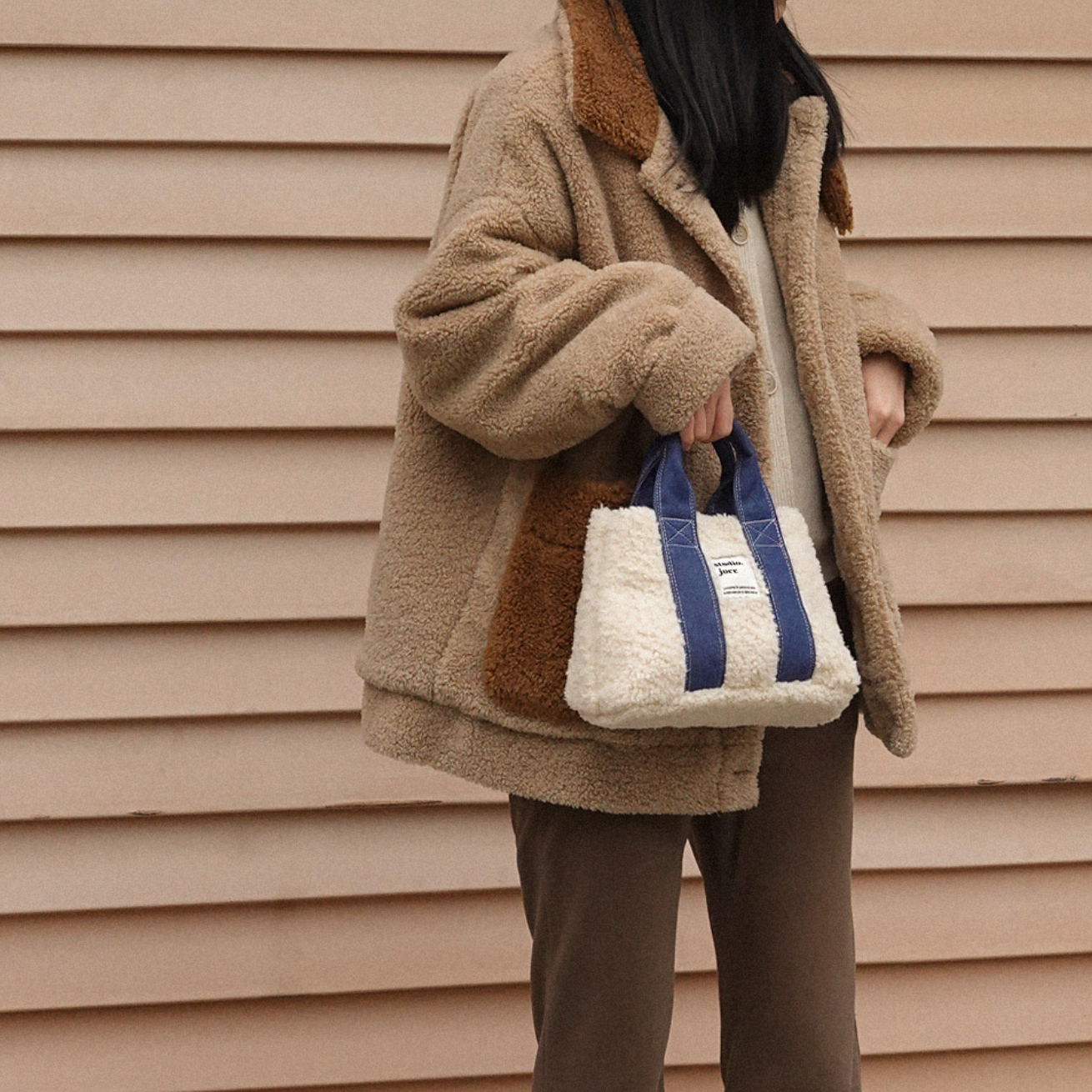 ｜studio. joee｜ Boucle Plump Bag (Ivory)