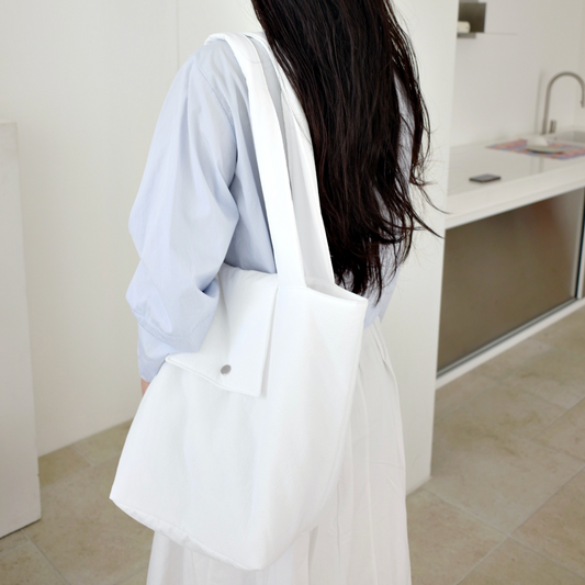 ｜unfold｜ Seersucker Padded Bag (White)