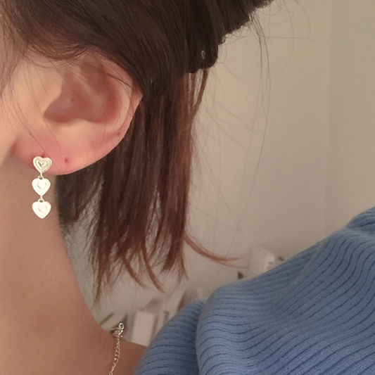 ｜moat｜ Drop Heart Earring (silver925)