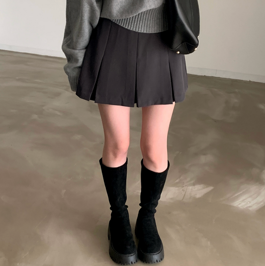 ｜CREAM CHEESE｜ More Pleats Mini Skirt