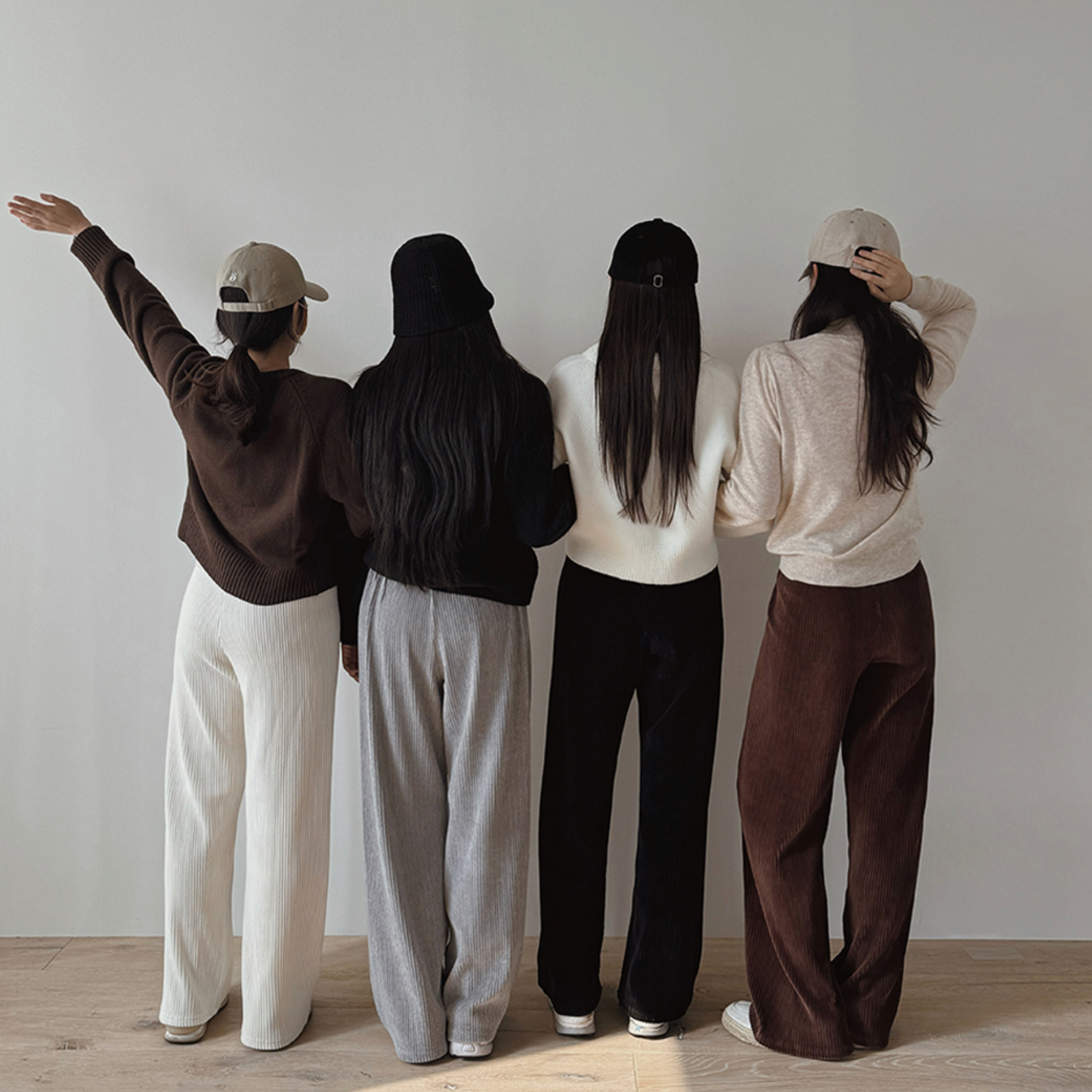 ｜SLOWAND｜ # SLOWMADE With Winter Corduroy Training Pants