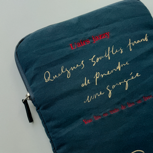 ｜HOTEL PARIS CHILL｜ 827 12" Tablet Pouch (Midnight / Dijon)