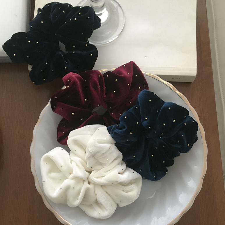 ｜moat｜ Gold Dot Velvet Scrunchy (1+1)