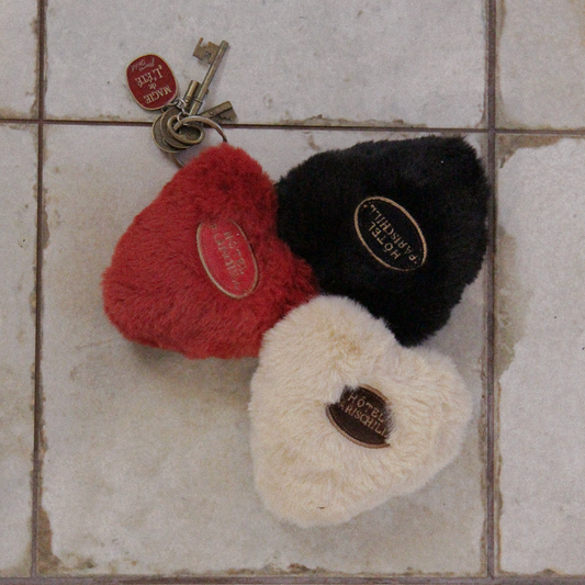 ｜HOTEL PARIS CHILL｜ Fluffy Heart Keychain (3colours)