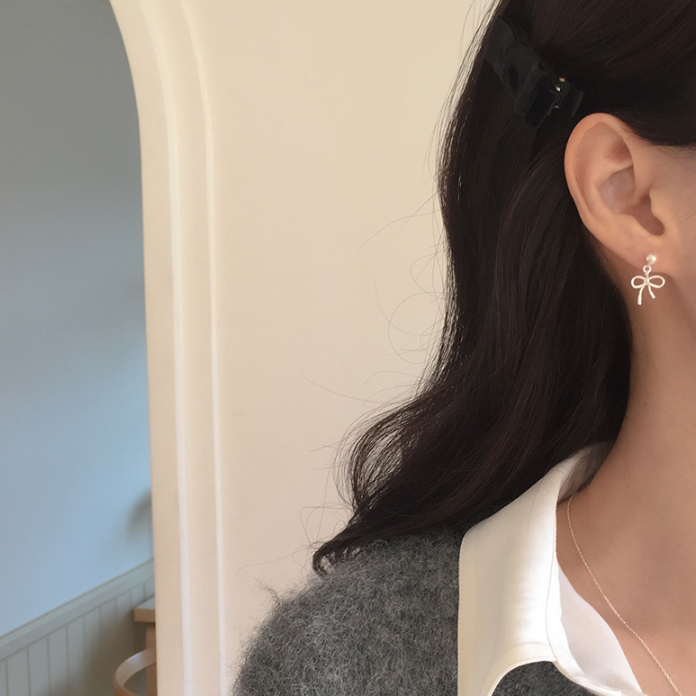 ｜moat｜ Wendy Ribbon Earring (silver925)