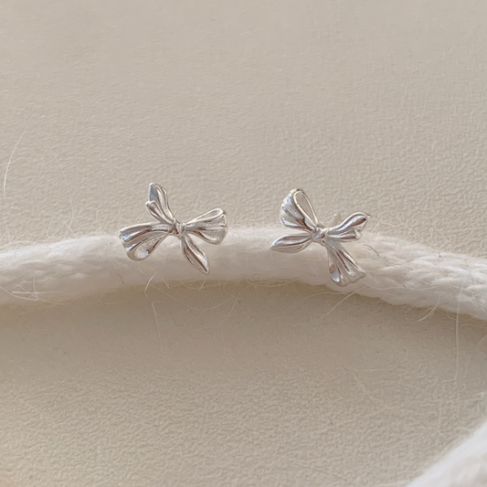 ｜SOYE PI-NE｜ (silver925) Jenna Ribbon Silver Earrings