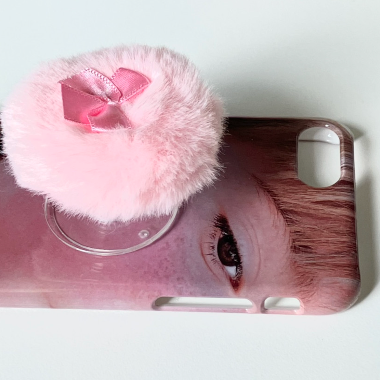 ｜KUTE｜ Look Down Phone Case
