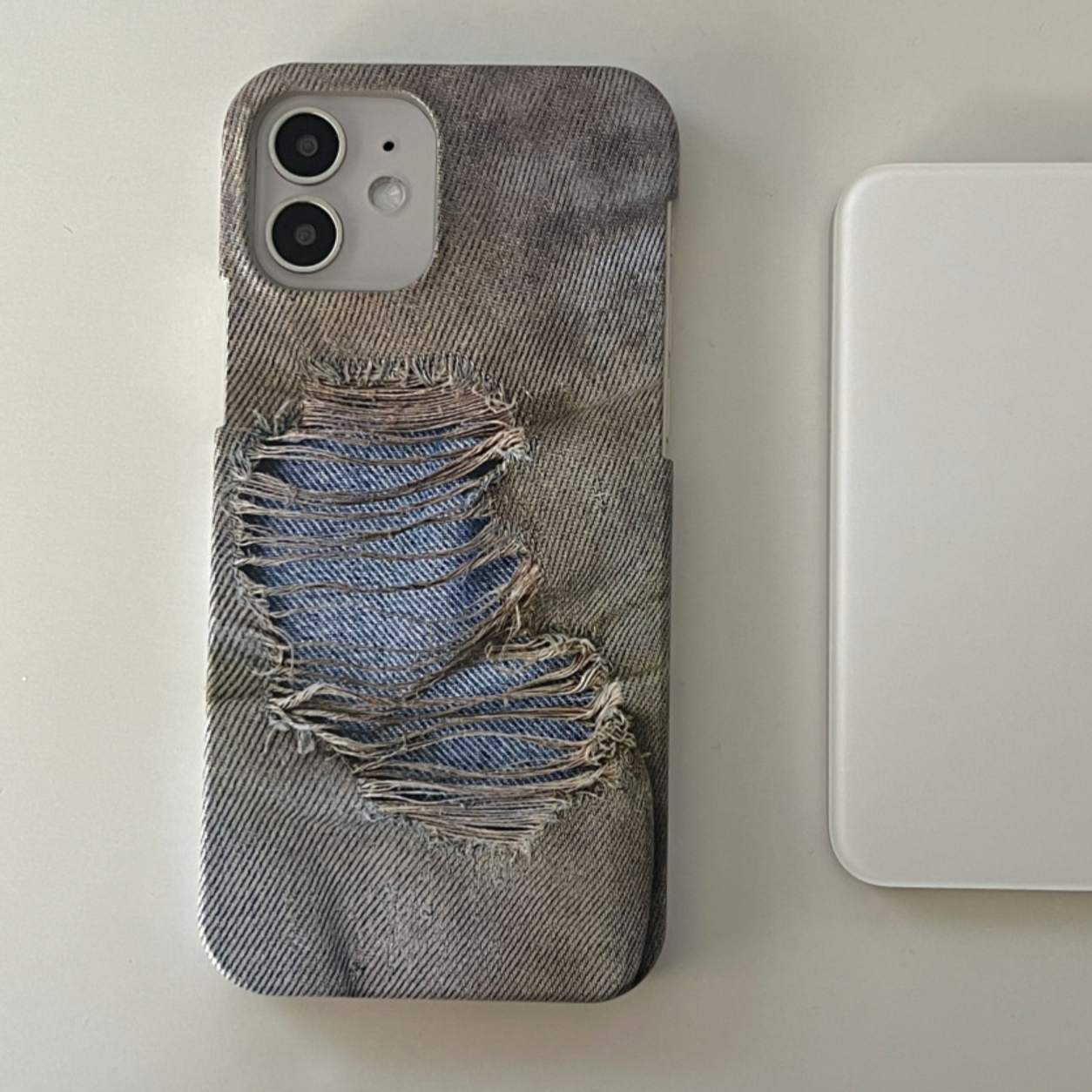｜monguroom｜ Twist Damage Phone Case