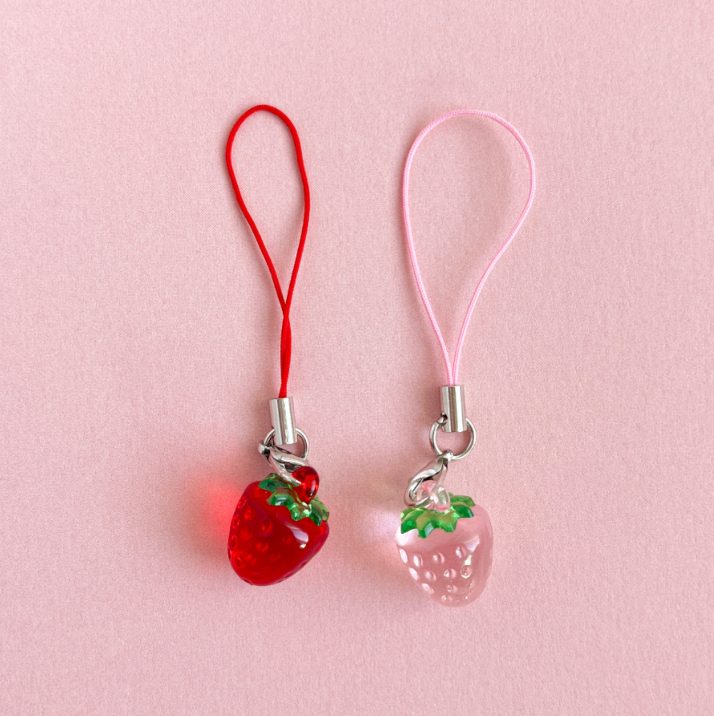｜ofmoi｜ Strawberry Keyring