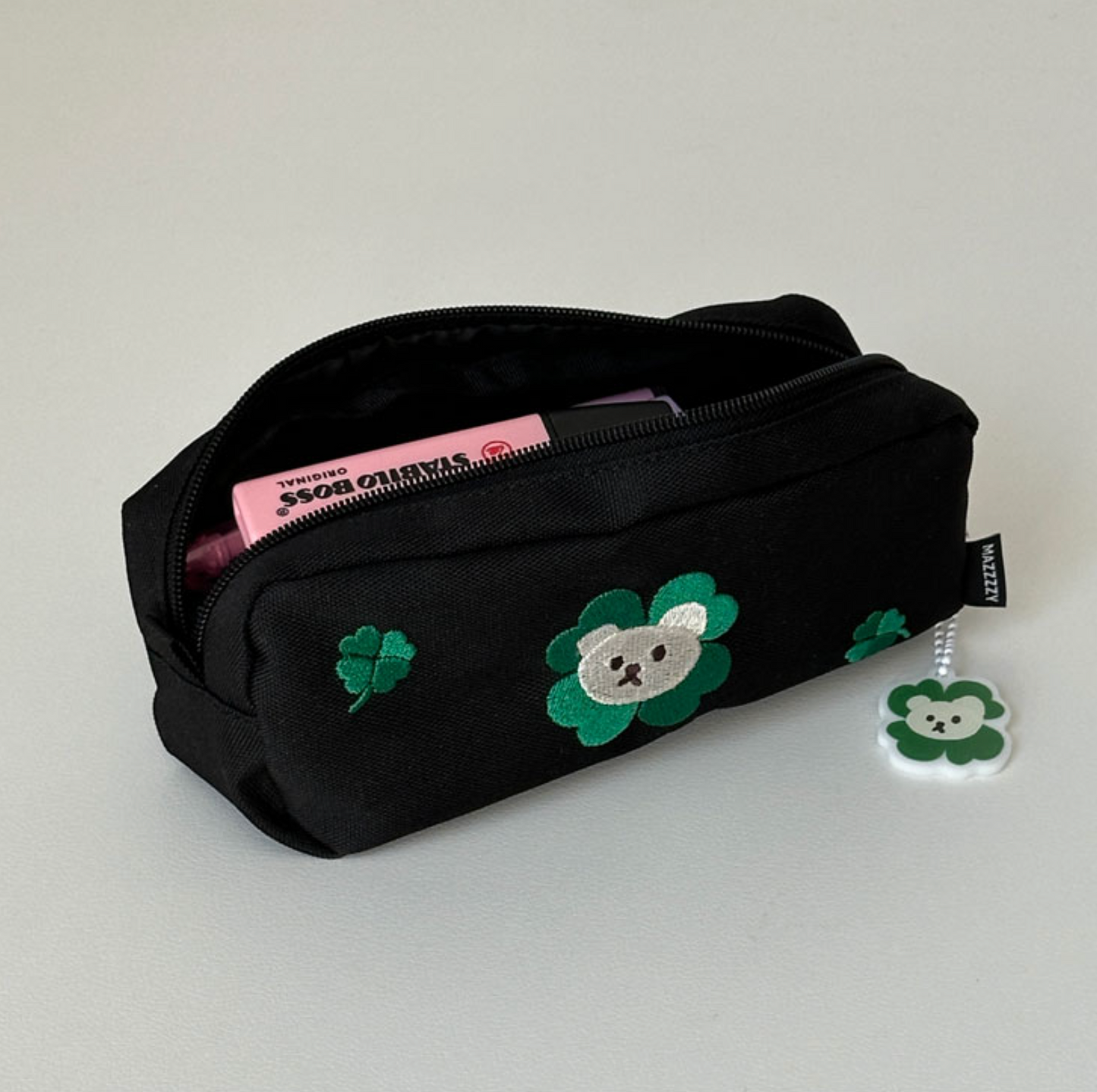 ｜MAZZZZY｜ Clover Muffin Pencil Case
