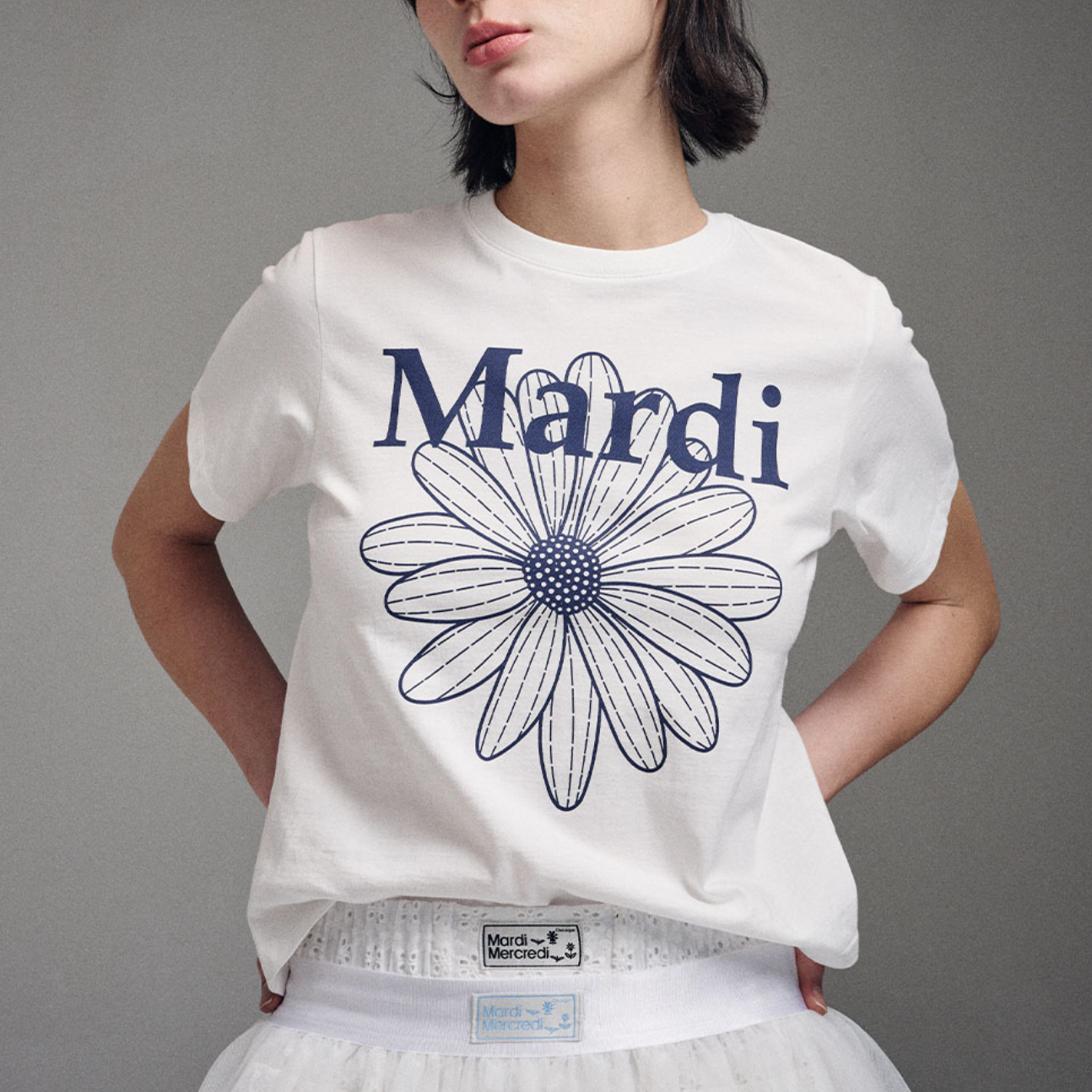 ｜MARDI MERCREDI｜ SLIM TSHIRT FLOWERMARDI (IVORY NAVY)