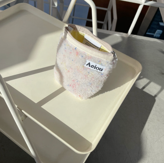 ｜aeiou｜ Aeiou Basic Pouch (M size) Fur Snow Painting