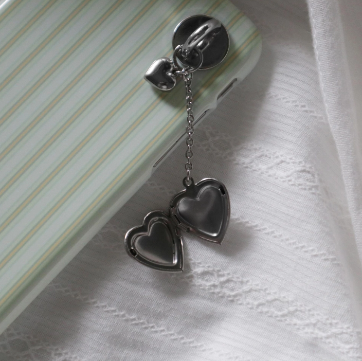 ｜hioo.kr｜ Loving Memory Locket Keyring