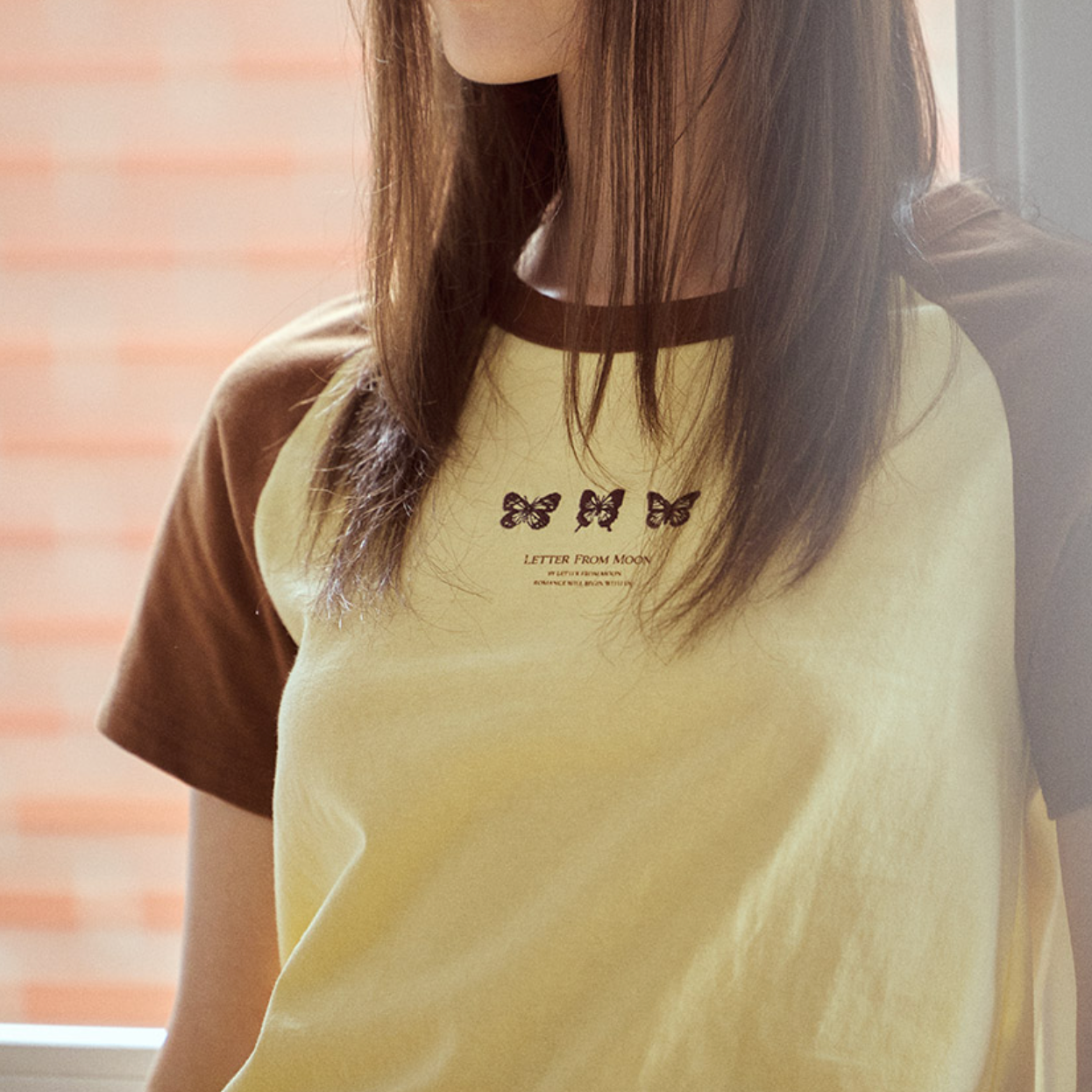 ｜Letter from Moon｜ Triple Butterfly Embroidery Raglan Crop T-Shirt (Lemon)