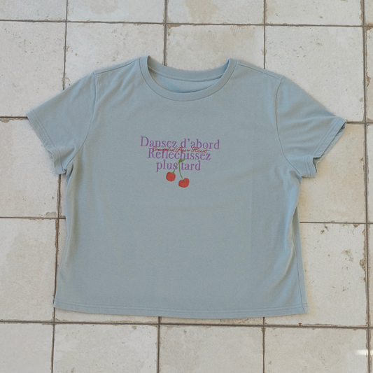 ｜HOTEL PARIS CHILL｜ Wander T-Shirt (Sky)