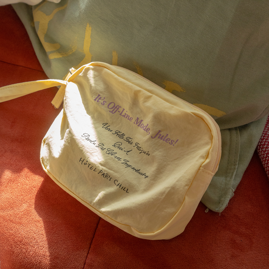 ｜HOTEL PARIS CHILL｜ Wander Pouch (Vanilla)