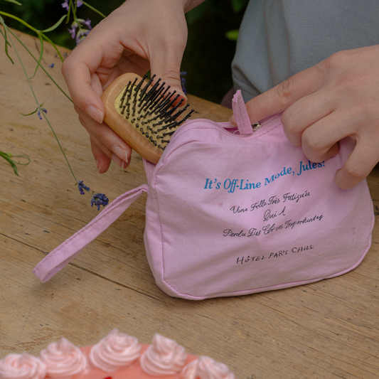 ｜HOTEL PARIS CHILL｜ Wander Pouch (Pink)