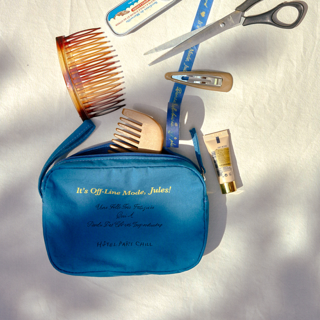 ｜HOTEL PARIS CHILL｜ Wander Pouch (Blue)