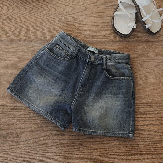｜SLOWAND｜ # SLOWMADE Earl Grey Vintage Washing Denim Shorts
