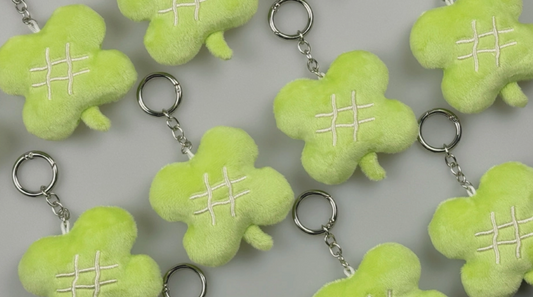 ｜HOOKKA HOOKKA STUDIO｜ Melonpan Clover Soft Fluffy Keyring