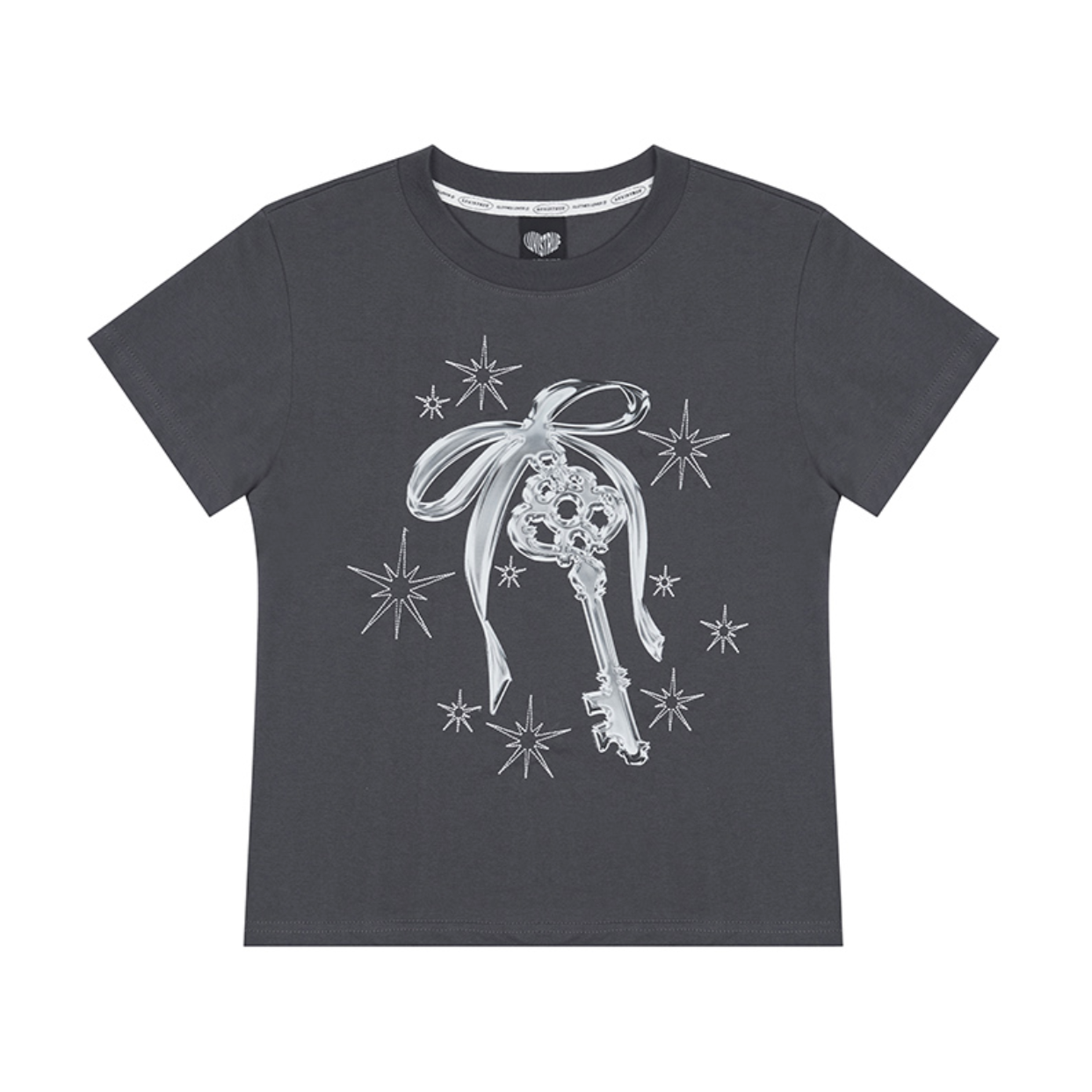 ｜LUVISTRUE｜ NM KEY TEE (CHARCOAL)