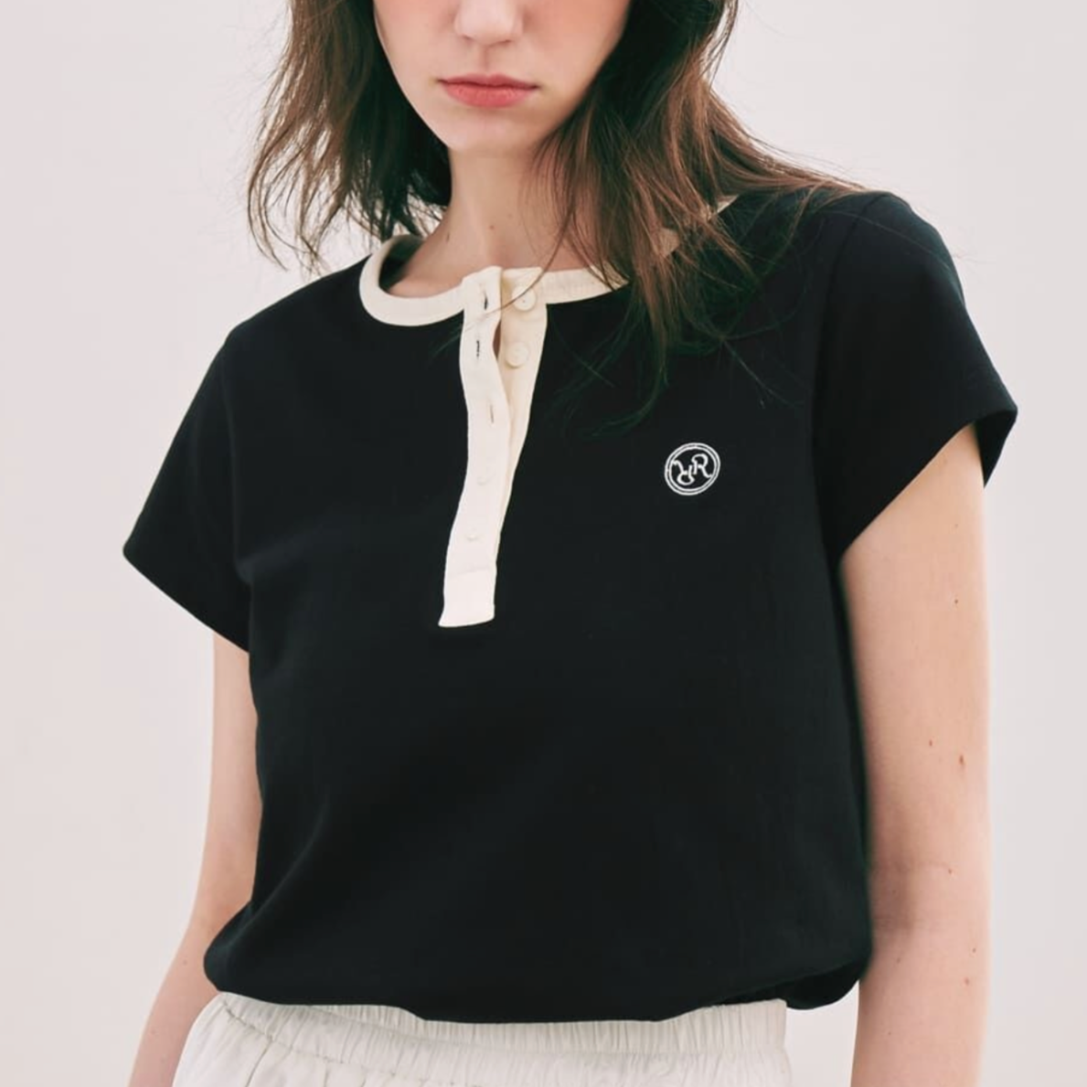 ｜RONRON｜ HENRYNECK HALF T SHIRT BLACK IVORY
