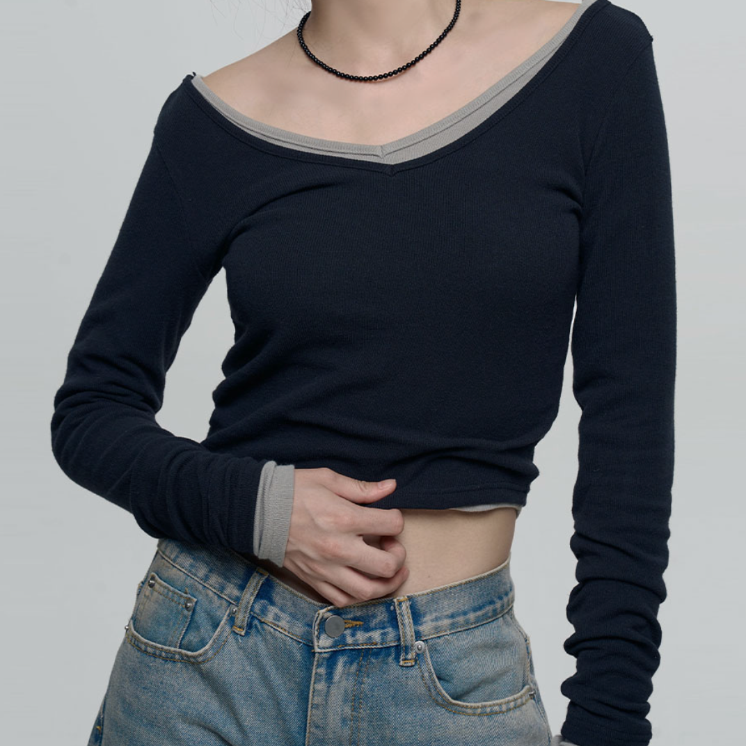 ｜CHICKS｜ Sandion V-neck Layered Long Sleeve T-shirt