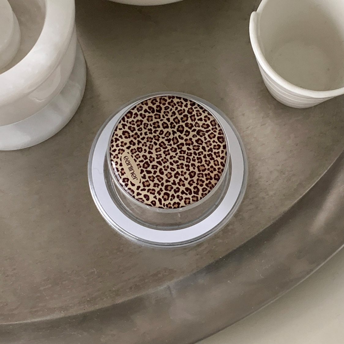｜earliner｜ Leopard Brown Heart MagSafe Grip Tok