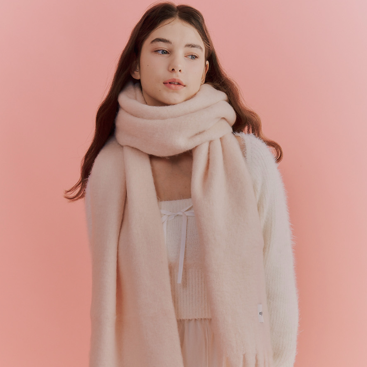 ｜engbrox｜ Cotton Candy Muffler (Pink)