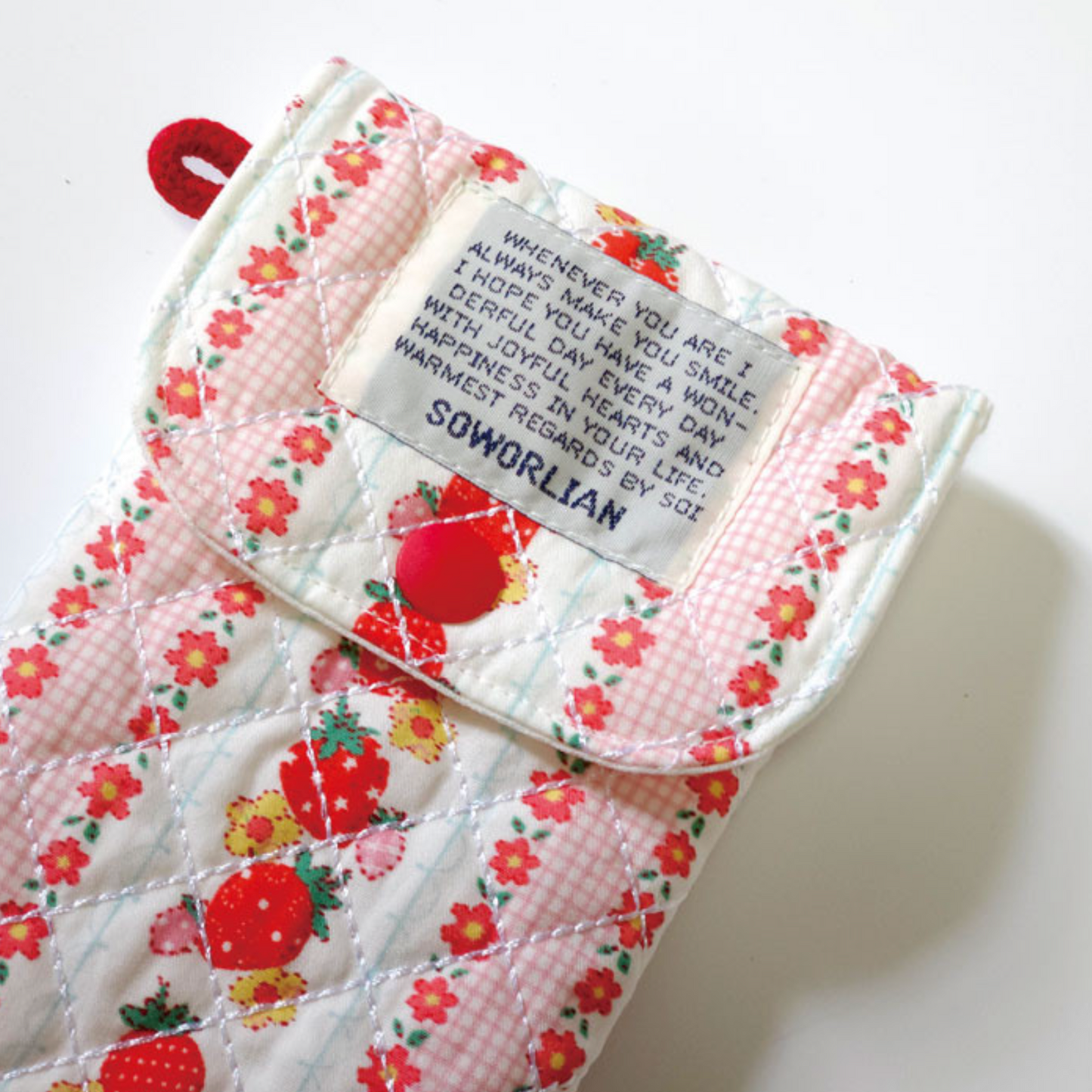 ｜SOWORLIAN｜ Quilted Strawberry Pencil Case
